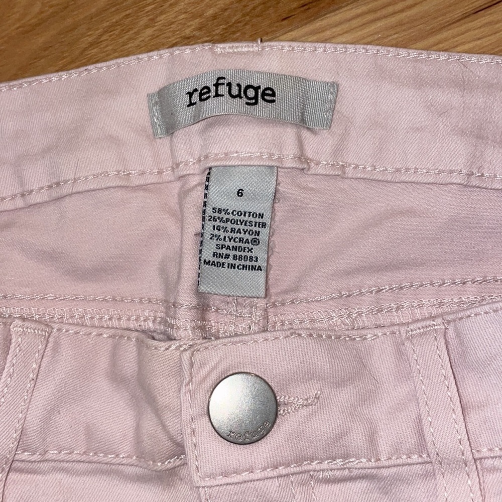 Light Pink Ripped Jeans💗 - Picture 3 of 7